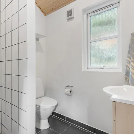 Lovely In With Kitchen Blavand